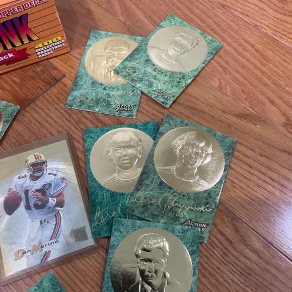 Assorted Topps Fleer Basketball Player Cards from 1990's - Picture 3 of 5